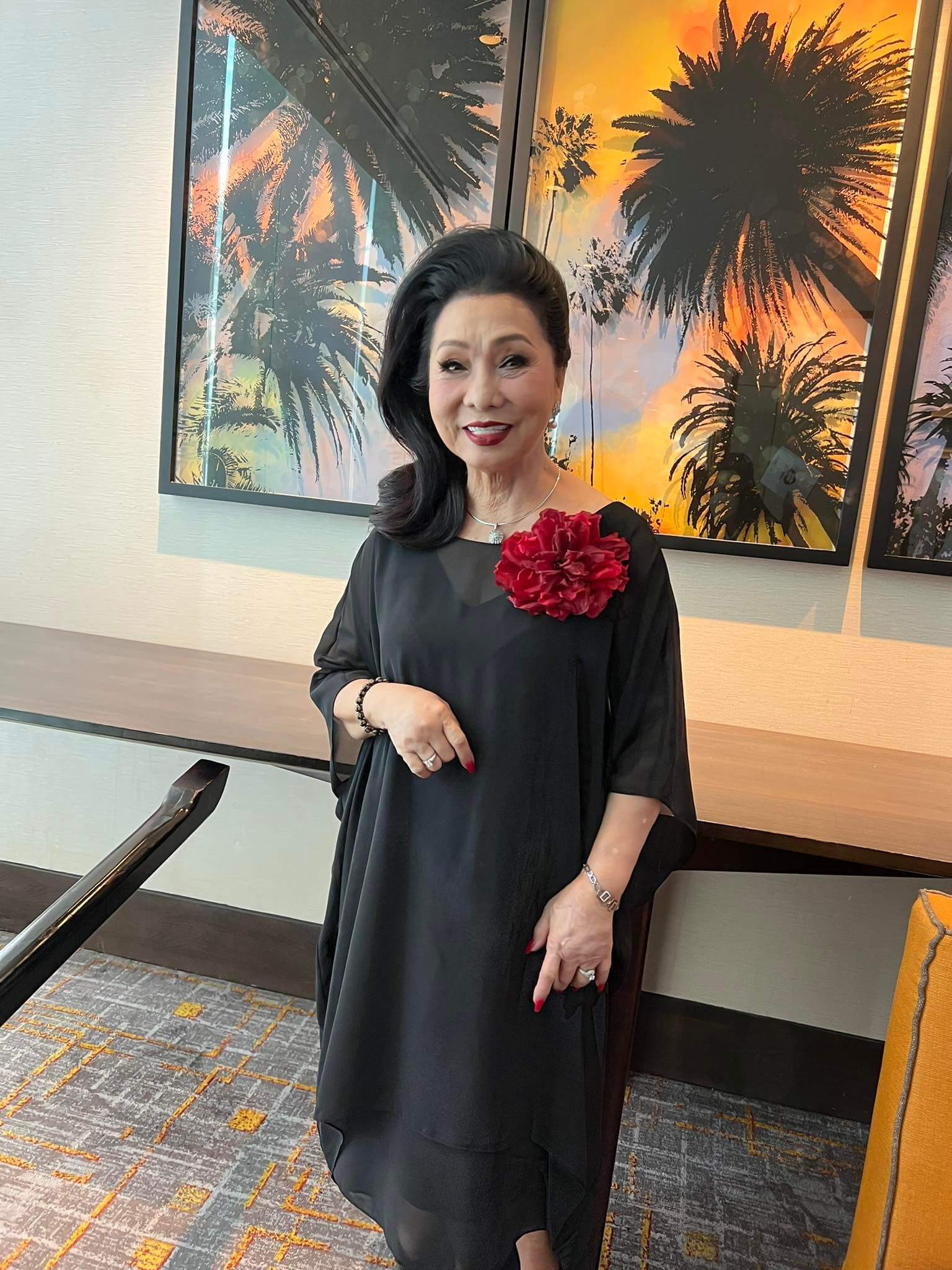 Bạch Tuyết: Nhiều người đáng lẽ được xét NSND từ lâu chứ không phải bây giờ 3 Bạch Tuyết: Nhiều người đáng lẽ được xét NSND từ lâu chứ không phải bây giờ - ảnh 2